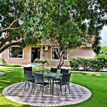 Cosy Palms Panzió Gaborone Kültér fotó